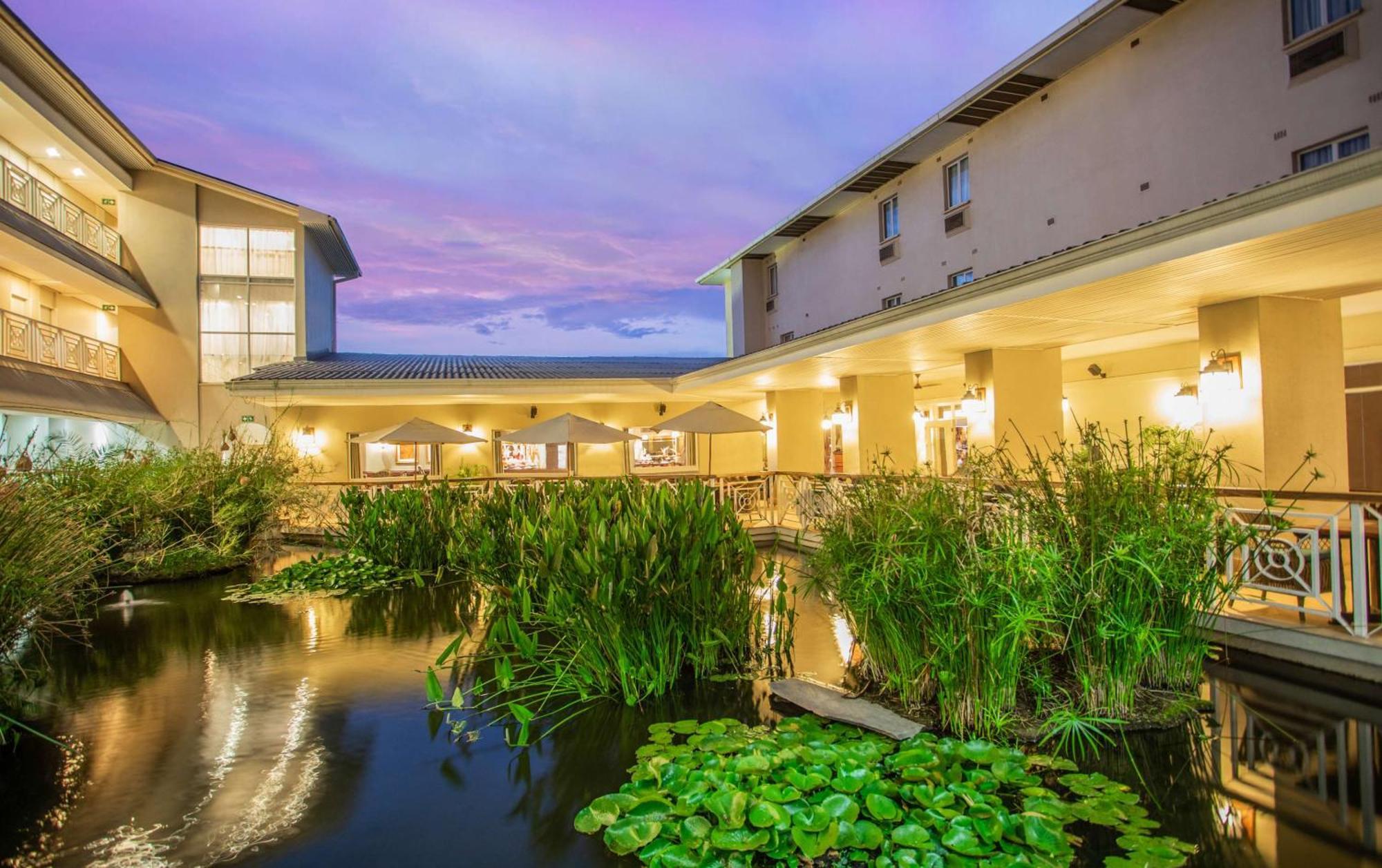 Southern Sun Ridgeway Lusaka Bagian luar foto